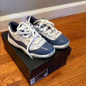 Jordan Kids Sneakers in Gray and White